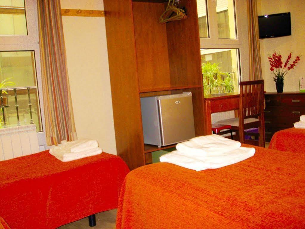 Hostal Tirso Plaza 마드리드 외부 사진